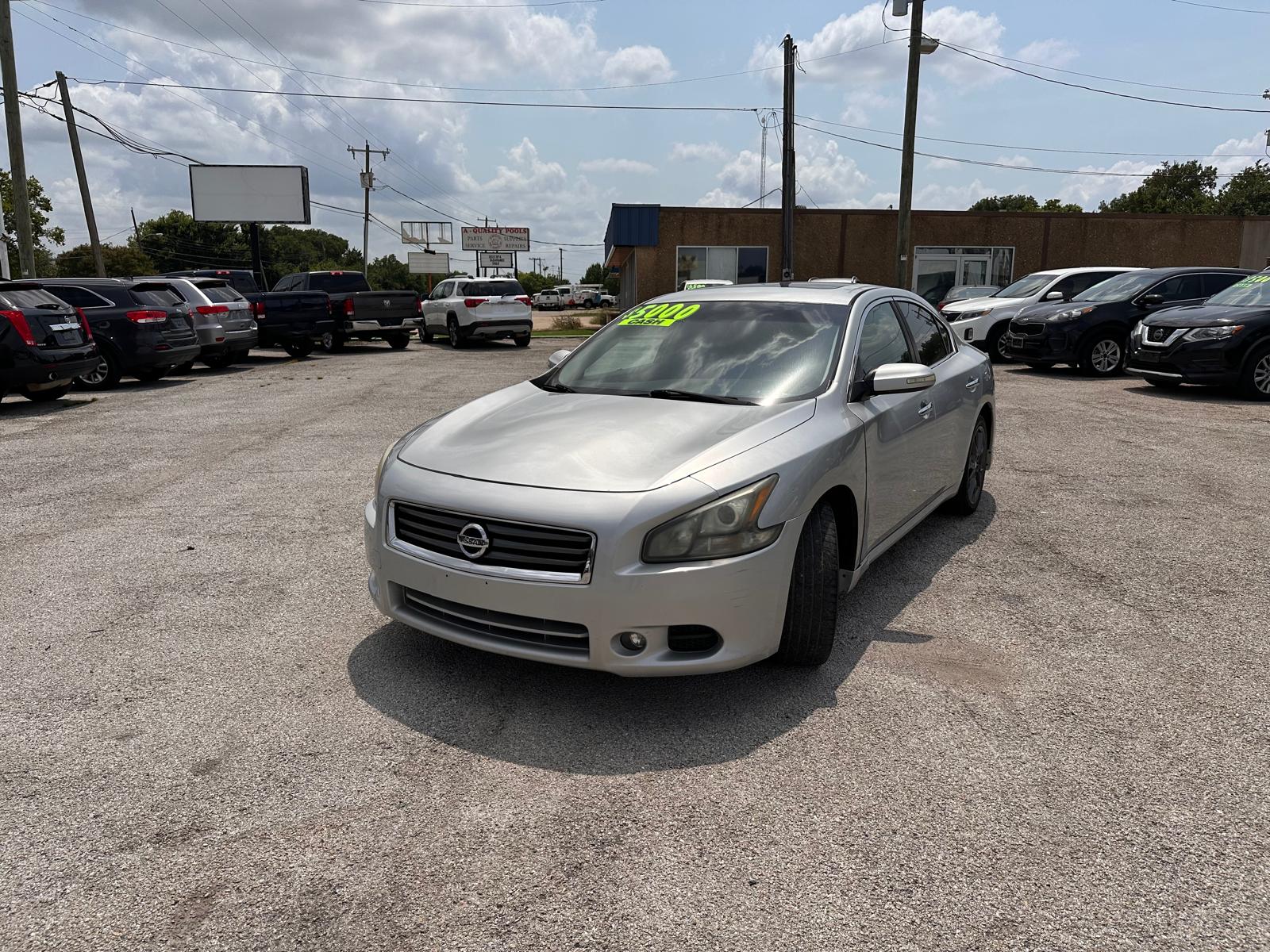 Auto First dealership photo 5