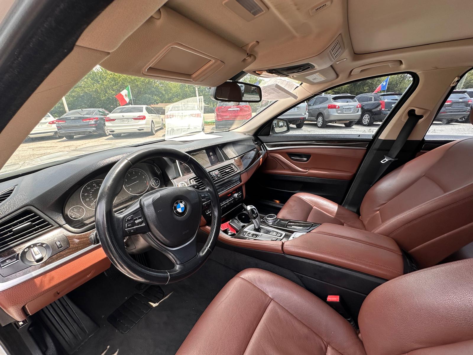 Auto First dealership photo 16